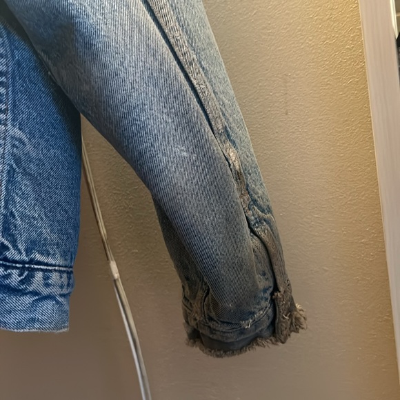 Authentic 80's Levis sherpa Trucker jean jacket - Picture 13 of 16